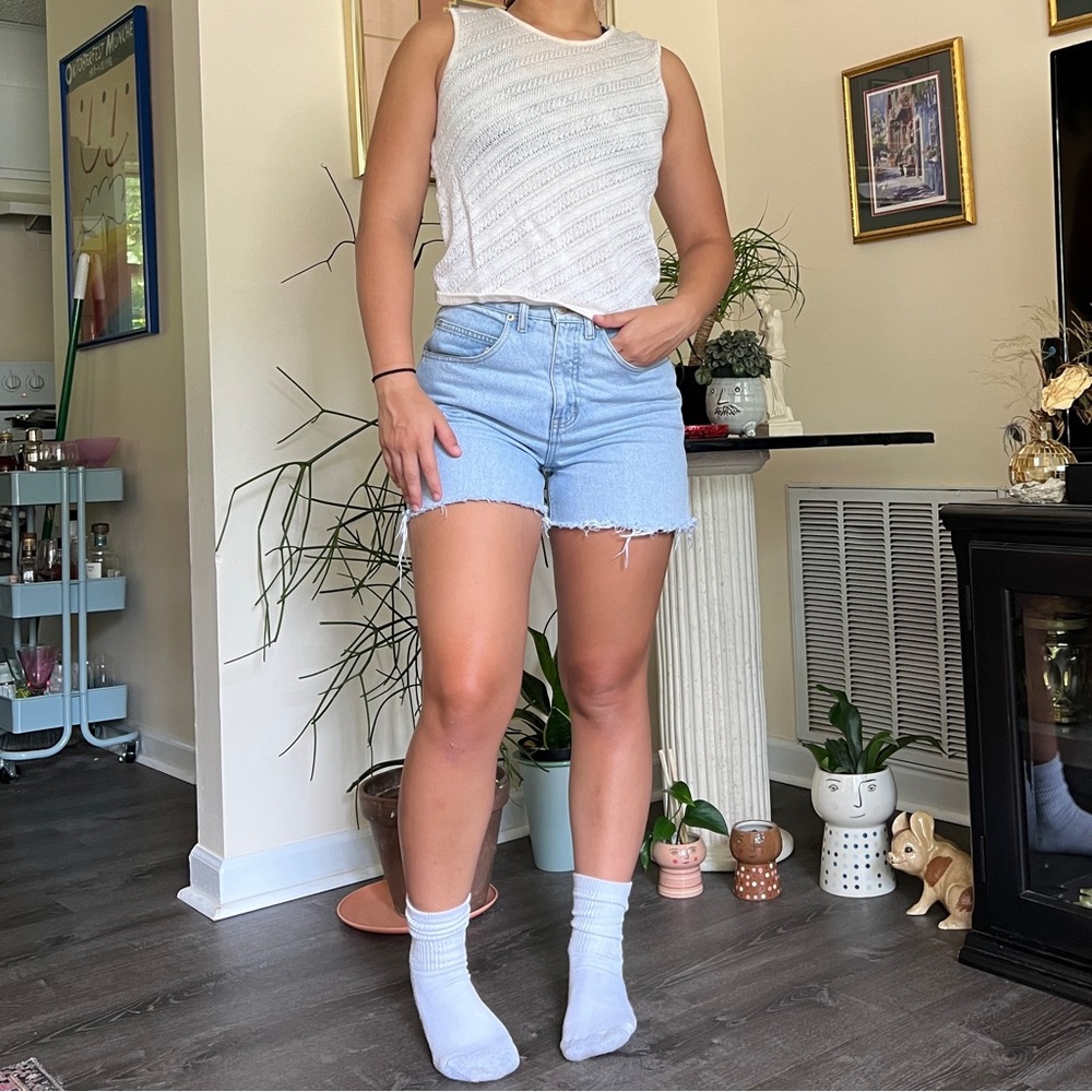 lace like tank top